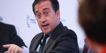 Il ministro degli Esteri spagnolo, José Manuel Albares