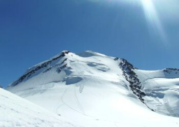 Il versante ovest del Castore