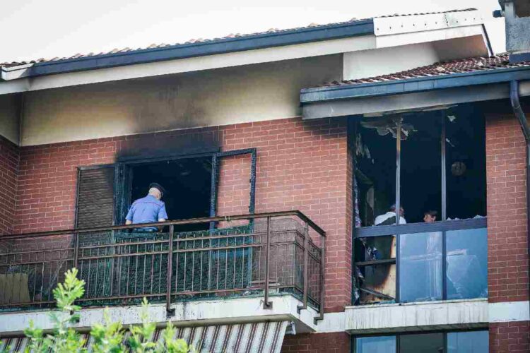Incendio in un appartamento di una palazzina a Rivalta, nel torinese