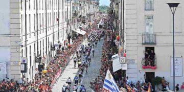 La partenza de La Vuelta 2025