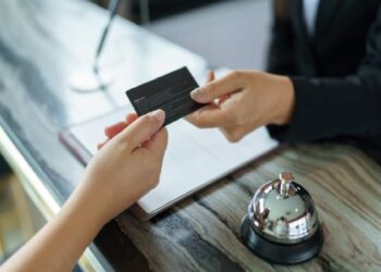 La reception di un hotel