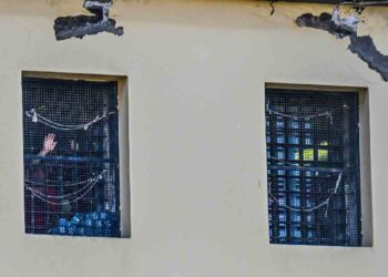 Le finestre delle celle del Carcere di Poggioreale