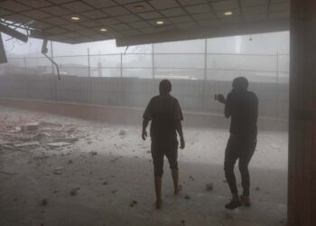 L'ospedale Nasser dopo il raid israeliano