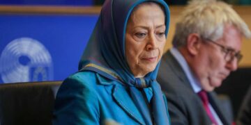 Maryam Rajavi, presidente eletta del Consiglio Nazionale della Resistenza Iraniana (CNRI)