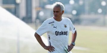 Mourinho esonerato dal Fenerbahce