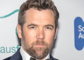 Un primo piano di Patrick Brammall