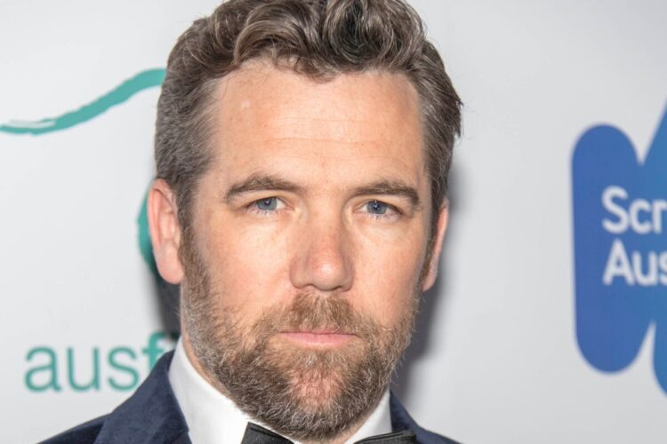 Un primo piano di Patrick Brammall