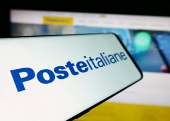 Poste Italiane down
