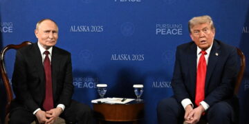 President-Putin-and-US-President-Trump-attend-a-meeting-at-Joint-Base-Elmendorf-Richardson@ANSA