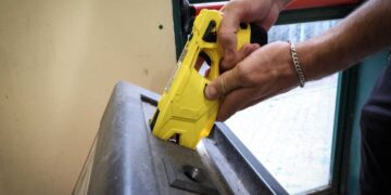 Prova del funzionamento di un Taser
