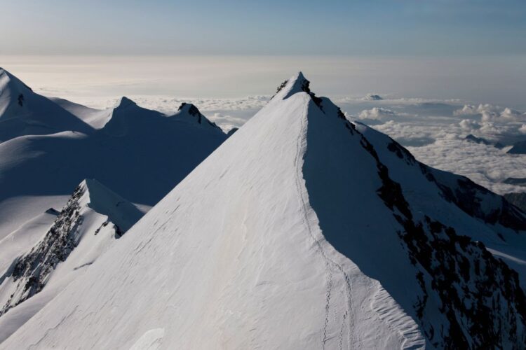 Salvi i due alpinisti intrappolati sul Monte Rosa