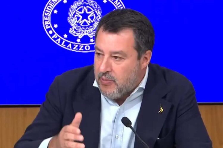 Salvini sul Ponte sullo Stretto