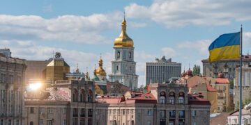 Ucraina, allarme antiaereo su Kiev prima dell'incontro Trump-Zelensky