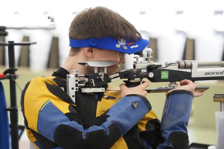 Una foto presa dal profilo Facebook di Oleksii Khabarov