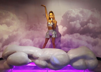 Wax-figure-of-Ariana-Grande@alanews.it
