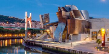 In Spagna esiste una città che batte Madrid in fascino: il mix perfetto di cultura e bellezze naturali