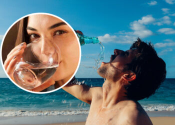 Bere mezzo litro d’acqua prima di pranzo fa dimagrire più in fretta: lo studio che sorprende tutti
