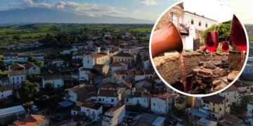 Esiste davvero una città in Italia con una fontana che distribuisce vino gratis a chiunque passi