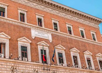 Ultimi giorni per il concorso Ministero Giustizia 2025: stipendi fino a 1600 euro e 2600 assunzioni