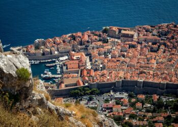 Dubrovnik da sogno ad agosto con meno di 10 euro? ecco la guida segreta