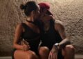 Fedez e Giulia Honegger che si baciano