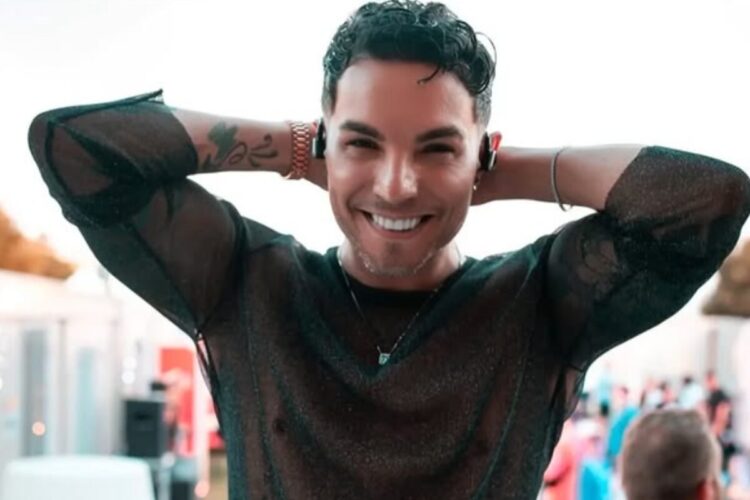 Il cantante italiano Marco Carta