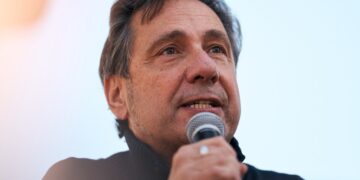 Un primo piano di Mario Tozzi