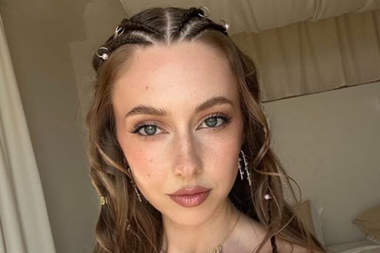 Un primo piano di Martina Strazzer