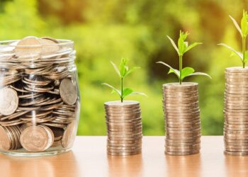 Pensione speciale fino a 1.900 euro al mese: come funziona l’assegno di superinvalidità