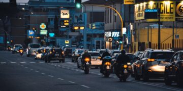 Ferragosto, traffico in tilt: gli orari peggiori per mettersi in viaggio