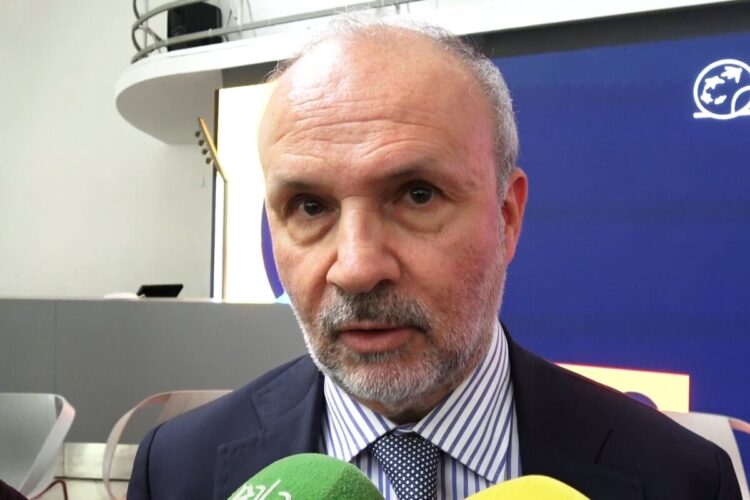 Un primo piano di Orazio Schillaci