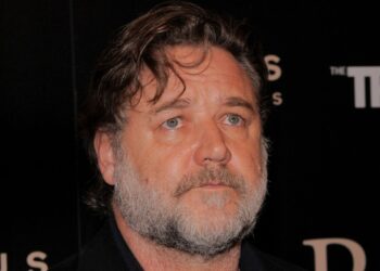 Un primo piano di Russell Crowe