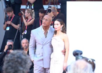 Dwayne Johnson ed Emily Blunt a Venezia presentano The Smashing Machine
