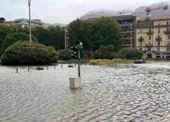 Emergenza maltempo a Como, scuole chiuse domani in tutta la provincia per sicurezza