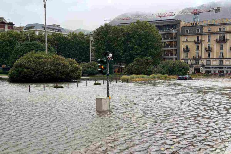 Emergenza maltempo a Como, scuole chiuse domani in tutta la provincia per sicurezza