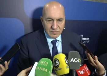 Crosetto: “A Roma nessuna protesta su Gaza, ma atti di guerriglia urbana”