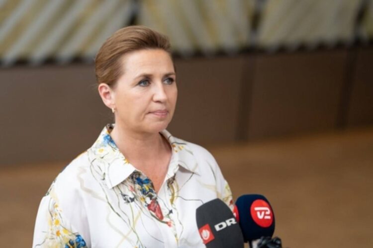 Droni su Copenaghen, Frederiksen: “Minaccia senza precedenti alla sicurezza danese”