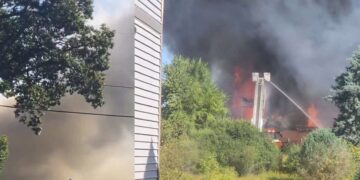 A gunman opened fire at a church in Grand Blanc - SOURCE X@pulse_trump