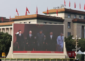 A screen shows Chinese President Xi Jinping and Russian President Vladimir Putin@ANSA