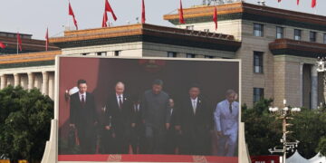 A screen shows Chinese President Xi Jinping and Russian President Vladimir Putin@ANSA