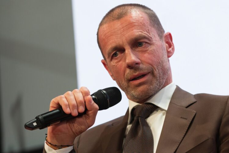 Un primo piano di Aleksander Ceferin