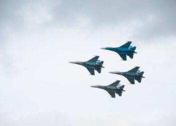 Ambsciatore russo in Francia: "Se la NATO abbatterà jet della Russia sarà guerra"