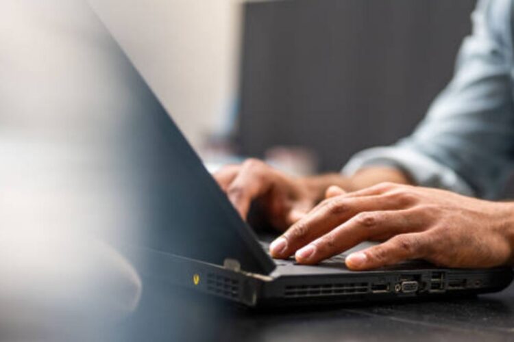 Ancora attiva la piattaforma web che ruba e vende video privati