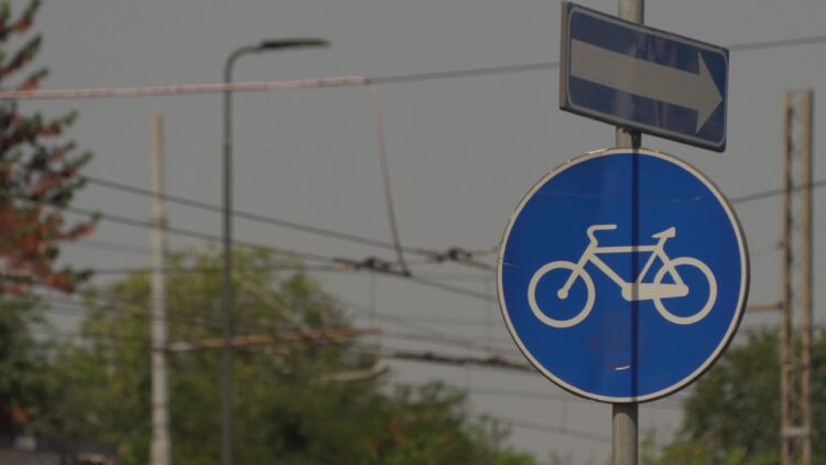 Caso Cristina Scozia, la donna travolta da una betoniera su una pista ciclabile di Milano