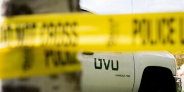 Del nastro della polizia nel campus in cui è morto Charlie Kirk