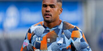 Douglas Costa in maglia Sydney