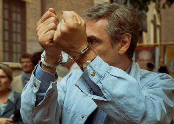 Le prime immagini di Portobello, la nuova serie di Marco Bellocchio, dedicata alla drammatica vicenda del conduttore televisivo Enzo Tortora