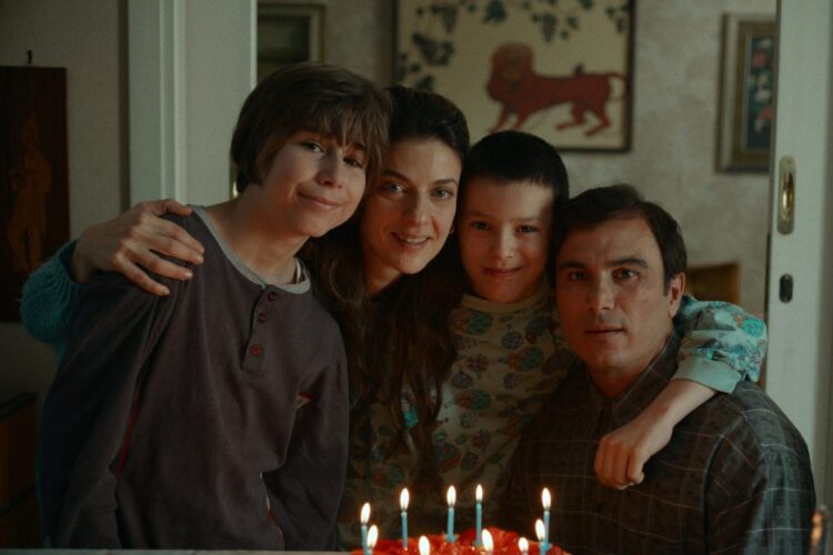 Una scena dal film Familia di Francesco Costabile candidato dall'Italia agli Oscar