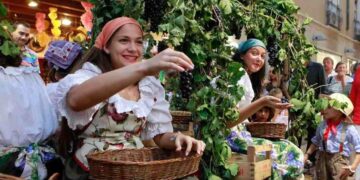 Dal tortellino ai funghi porcini, passando per cipolle, pizzoccheri e cinghiale: le 5 sagre di settembre che raccontano l’Italia vera