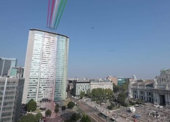 Frecce Tricolori su Milano